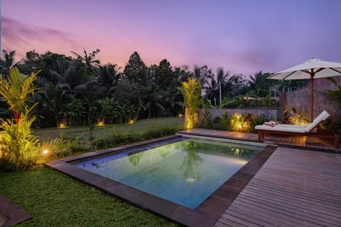 Natural landscape, Garden, Garden view, Pool view, Swimming pool, Swimming pool
