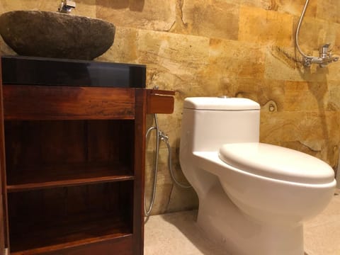 Pondok Kakiang Bed and Breakfast in Pekutatan