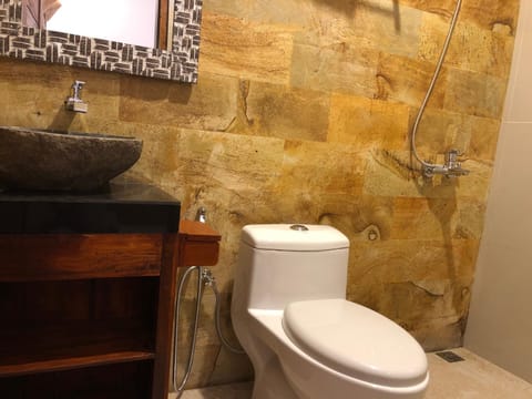 Pondok Kakiang Bed and Breakfast in Pekutatan