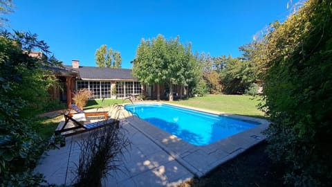 Day, Garden, Garden view, Pool view, Swimming pool, sunbed