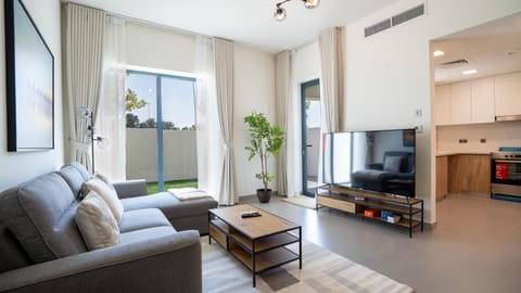 4BR Spacious Villa Backyard House in Abu Dhabi