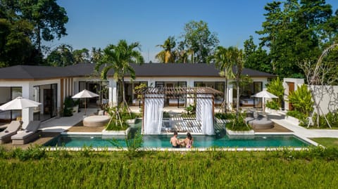 Property building, Garden view, Pool view, Swimming pool, internet, sunbed
