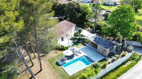 Villa tout équipée - Piscine & pool house - CLIM Villa in Uzes