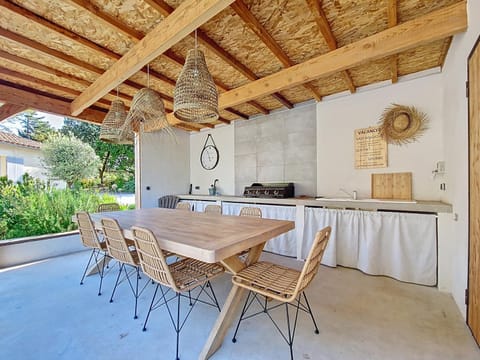 Villa tout équipée - Piscine & pool house - CLIM Villa in Uzes