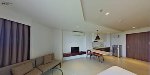 Kitchen or kitchenette, Living room, Seating area, air conditioner