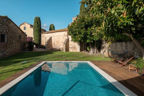Garden, Garden view, Pool view, Swimming pool, sunbed