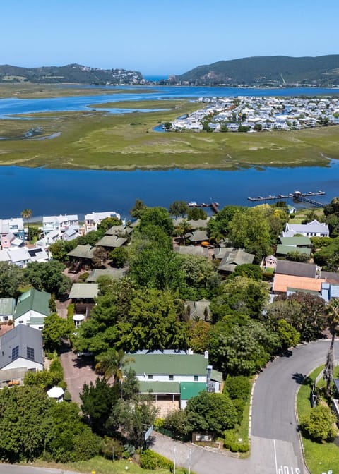 Knysna - Somerschoon Tulip Retreat Chalet in Knysna