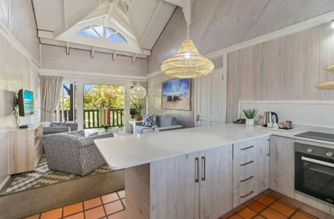 Knysna - Somerschoon Tulip Retreat Chalet in Knysna