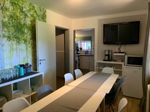 TV and multimedia, Dining area