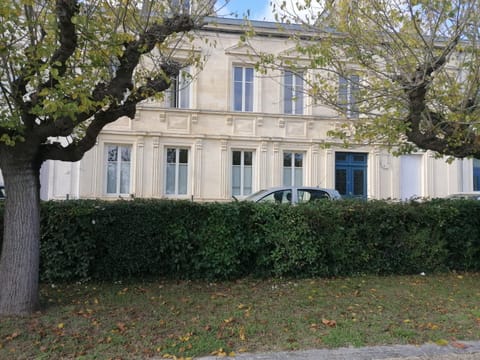 Property building, Evening entertainment, Garden view, Landmark view, Sports, Location, Parking, air conditioner, air conditioner