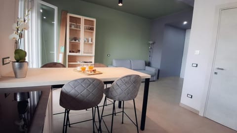 Living room, Seating area, Dining area, wardrobe