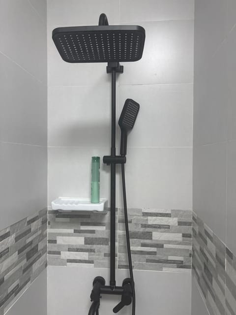 Homestay Cozy bedroom with private attached washroom in ajman villa Vacation rental in Ajman