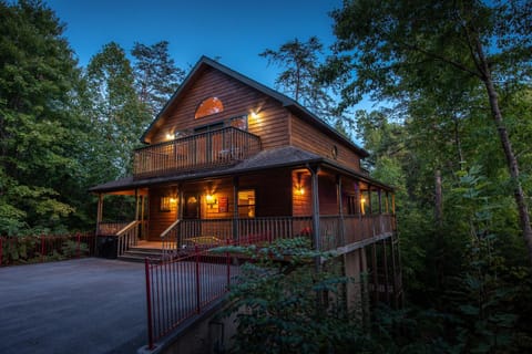 Property building, Night, Natural landscape, View (from property/room), Balcony/Terrace, Mountain view, Parking