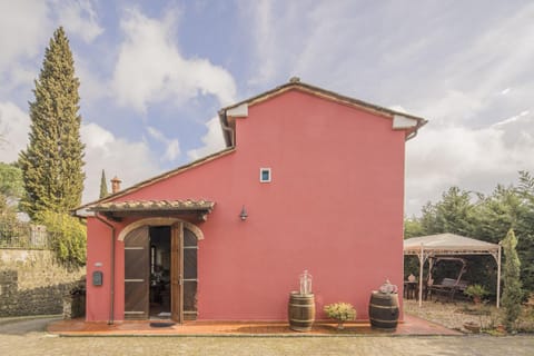 Facade/entrance, Spring, Summer, Autumn