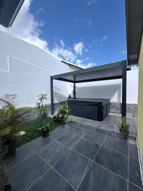 Garden, Garden view