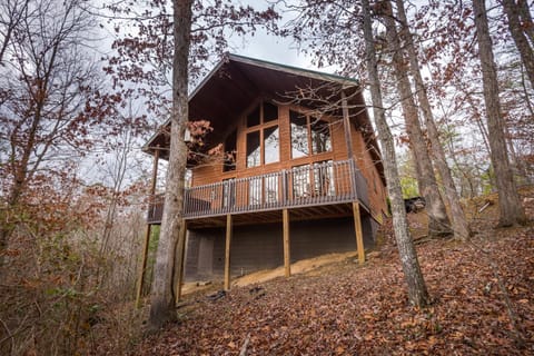 Property building, Day, Natural landscape, Hot Tub, Balcony/Terrace, Mountain view