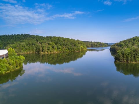 Spring, Day, Neighbourhood, Natural landscape, Bird's eye view, View (from property/room), Lake view, Mountain view
