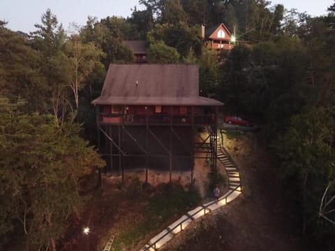 Property building, Night, Neighbourhood, Natural landscape, Bird's eye view, View (from property/room), Balcony/Terrace, Seating area, Lake view, Mountain view