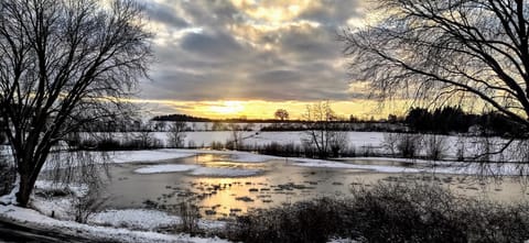 Natural landscape, View (from property/room), View (from property/room), Lake view, River view, Sunset
