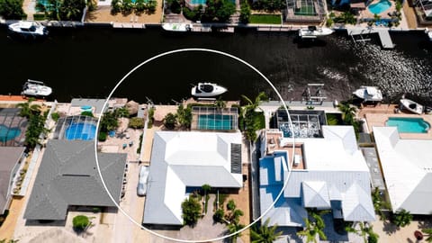 Neighbourhood, Bird's eye view, Sea view