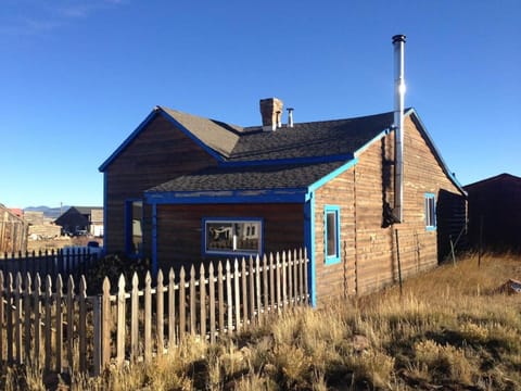 Property building, Day