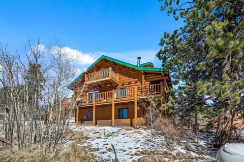 Amazing 3200Sq ft Upgrade Log Cbn GameRoom HotTub House in Park County