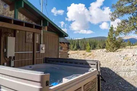 Day, Natural landscape, Mountain view