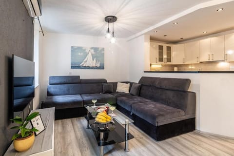 Spacious family apartment by the sea Apartment in Šibenik-Knin County, Croatia