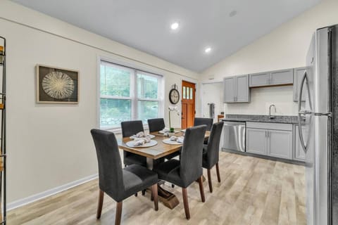 The Glamorous Townhome by The Arbor Collection House in Ann Arbor