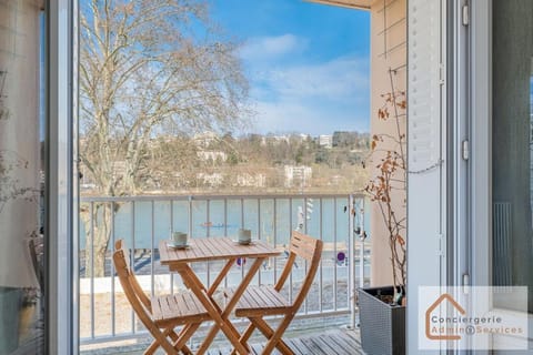 Day, Natural landscape, View (from property/room), Balcony/Terrace, River view