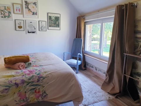 Le chambre du Clos Giot Vacation rental in Saint-Vaast-la-Hougue