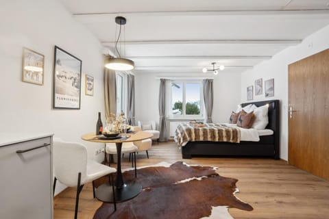 Bed, Living room, Photo of the whole room, Bedroom