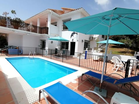 Property building, Pool view, Swimming pool, Swimming pool