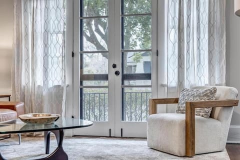 Historic SidexSide Apt-Blocks from Shoppes of Avon Apartment in Jacksonville