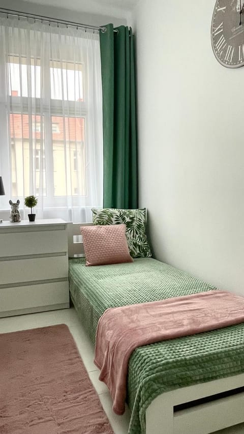 Beautiful Rooms - Wały Chrobrego Hostel in Szczecin