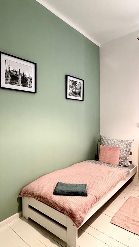 Beautiful Rooms - Wały Chrobrego Hostel in Szczecin