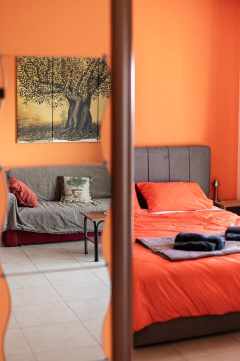 Bed, Photo of the whole room