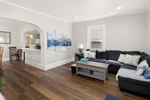 Charming, Historic! Walking Distance to Town! House in Glenwood Springs