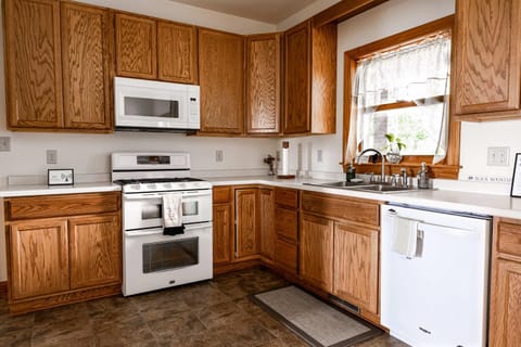 Black Mountain Overlook House in Black Mountain