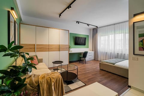 Bed, TV and multimedia, Photo of the whole room