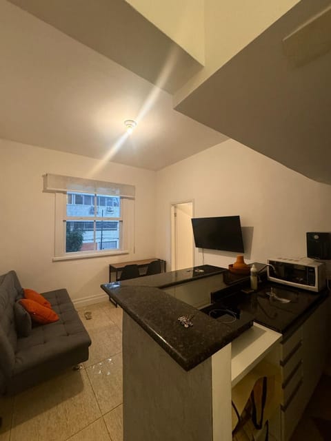 Leblon beach, mall and subway Apartment in Rio de Janeiro