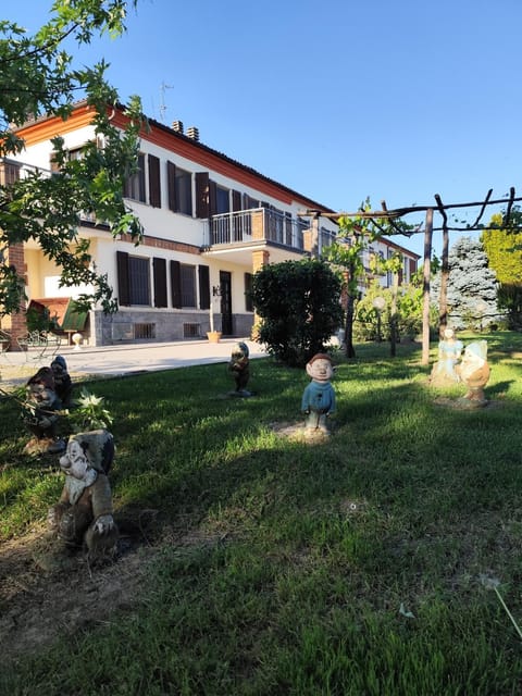 La Crota B&B Bed and Breakfast in Asti