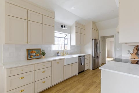 Stylish and spacious 3 bedroom house House in Fort Worth