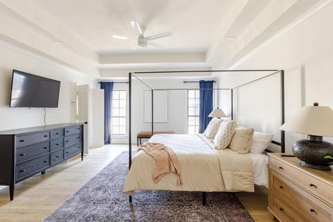 Stylish and spacious 3 bedroom house House in Fort Worth