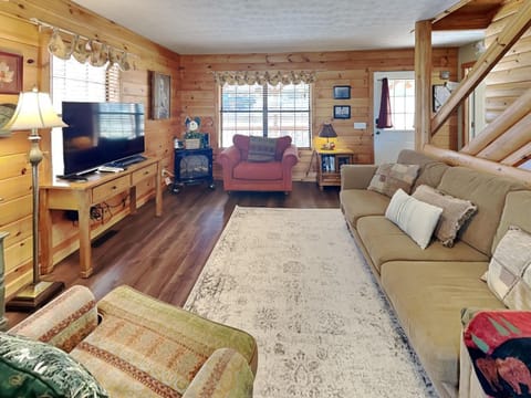 Kajun Kove House in Douglas Lake