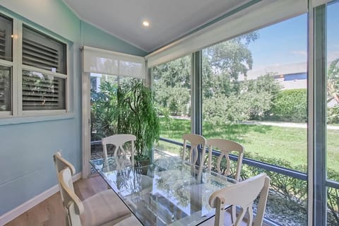 Patio, Day, View (from property/room), Balcony/Terrace
