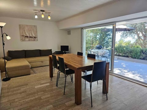 Balcony/Terrace, Living room