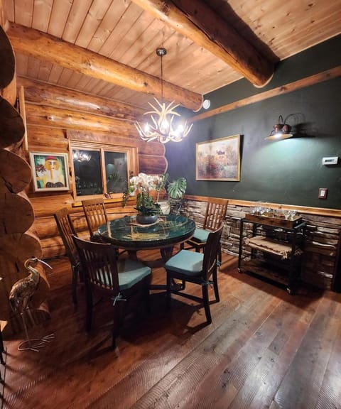 Three Bears Chalet Chalet in Idaho