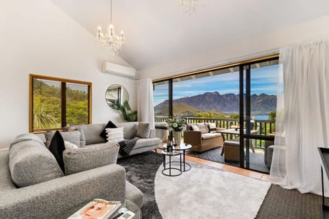 Natural landscape, Living room, Mountain view