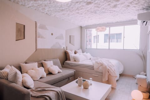 Bed, Living room, Photo of the whole room, Seating area, Bedroom